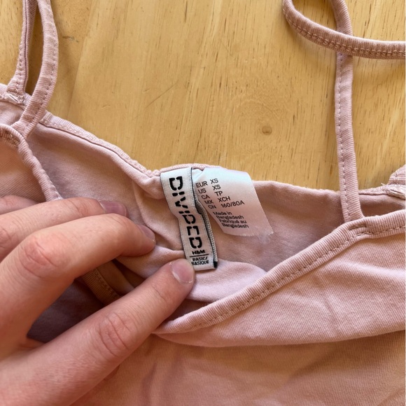 Basic pink cropped tank top - Picture 2 of 3